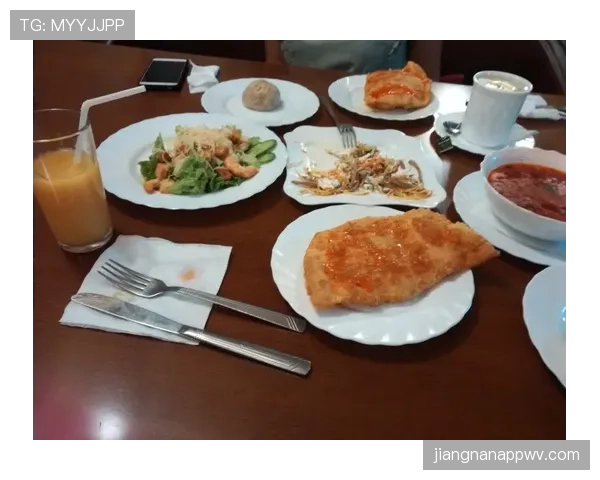 拉皮诺退役后直接住进比弗利山庄，训练餐换成牛排配香槟？