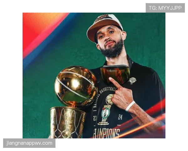 德里克·怀特利用挡拆制造空位三分提升球队外线火力