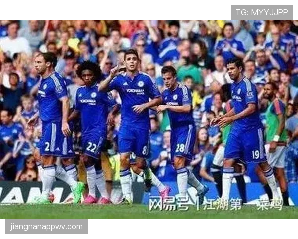 切尔西中场人满为患却功能重叠，阵容臃肿拖累全队节奏与攻防转换效率