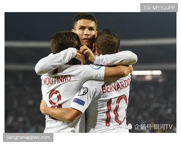 压制对手后防直塞助攻，鲁尼本赛季角色从射手转组织者